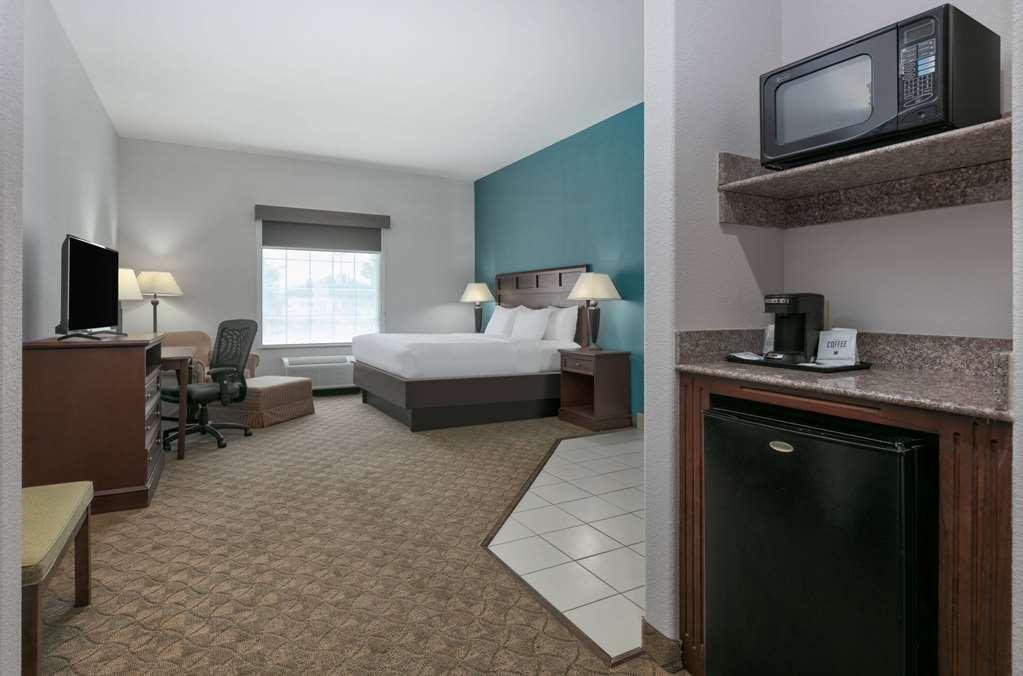 Baymont Inn & Suites By Wyndham Glen Rose Værelse billede